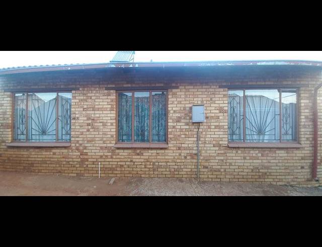 3 BEDROOM HOUSE FOR SALE IN SOSHANGUVE WW